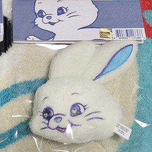 뉴진스 토끼 플러피 키링 화이트 미개봉