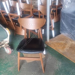 함바 한식뷔페 구내식당 업소용 비품 스크래치 철재 나무 의자