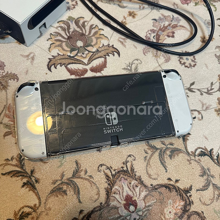 닌텐도 스위치 OLED 화이트(박스x)+동숲(케이스x)...--1