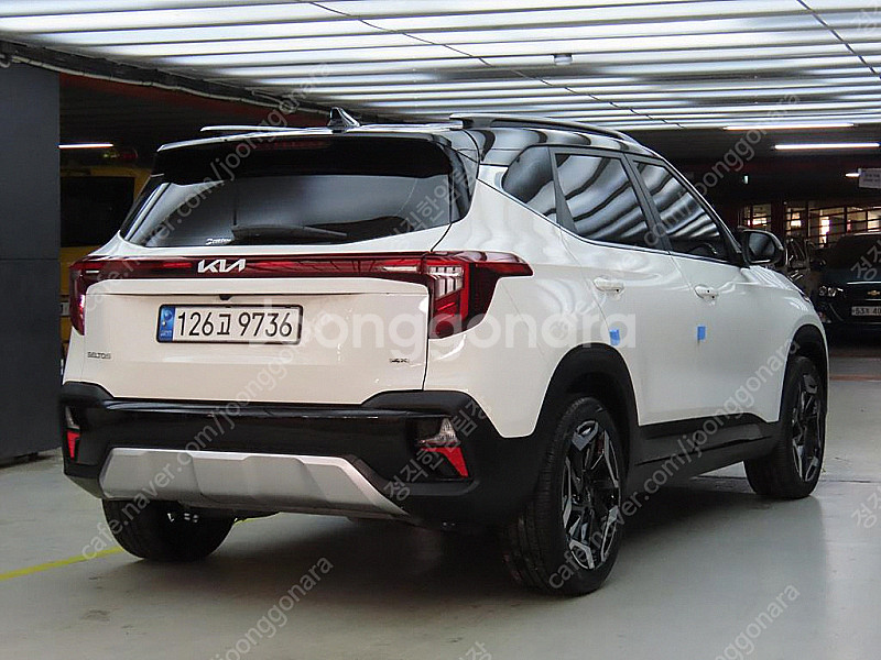 기아 더 뉴 셀토스 가솔린 16 터보 4WD 판매합니다...--3
