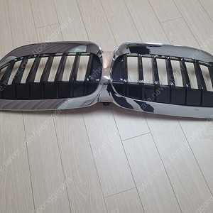 BMW 320i (G20) 그릴