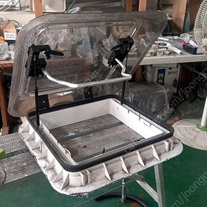 캠핑카 카라반 450 x 400 미니 헤키창문 판매