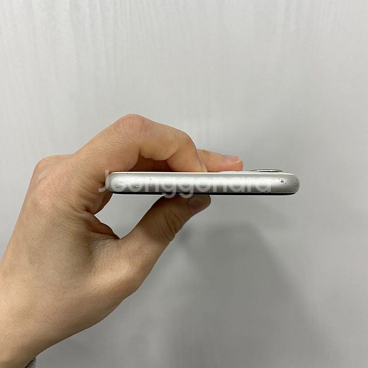 71411 아이폰11 화이트 64GB 부산 중고폰 팝니...--5