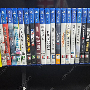 PS4 타이틀 여러가지 팝니다.