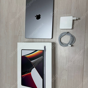 맥북프로 m1 14인치(10/16코어, 16GB, 1TB) 팝니다.