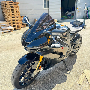 혼다 CBR1000RR-R 스크린