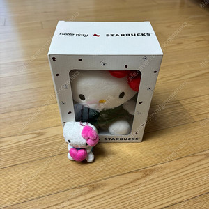 스타벅스 헬로키티 인형 새상품
