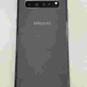 갤럭시 S10 5G 블랙색상 256용량 외관상태너무좋은 꿀매물 단말기 13만 판매합니다