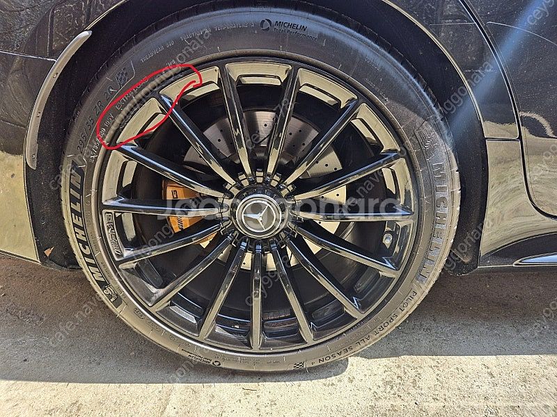 AMG GT43 20인치 블랙유광 휠타이어 팝니다 미쉐...--4