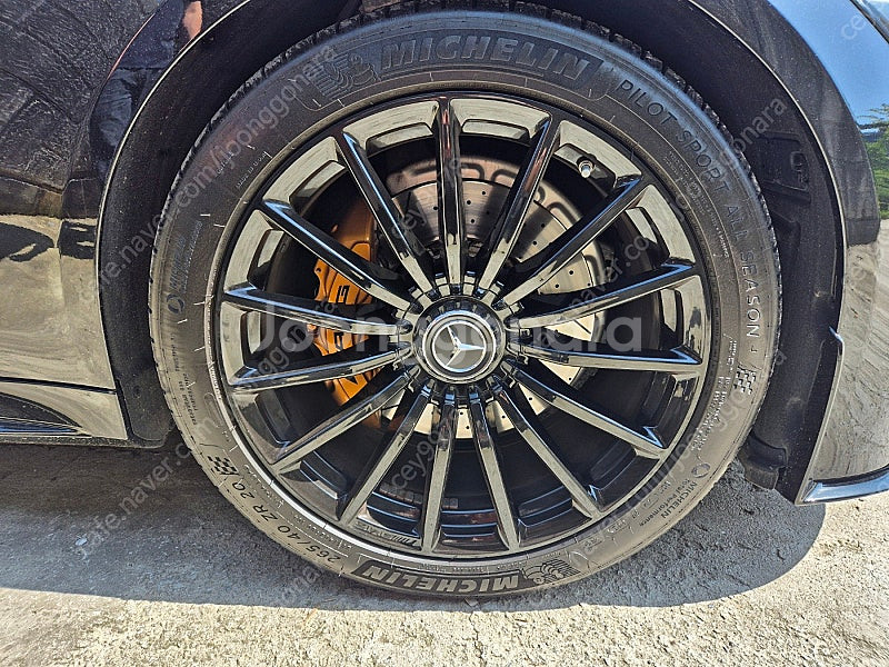 AMG GT43 20인치 블랙유광 휠타이어 팝니다 미쉐...--5