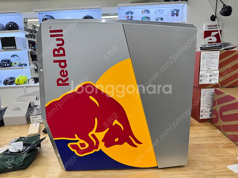 레드불 소형 냉장고 팔아요--0