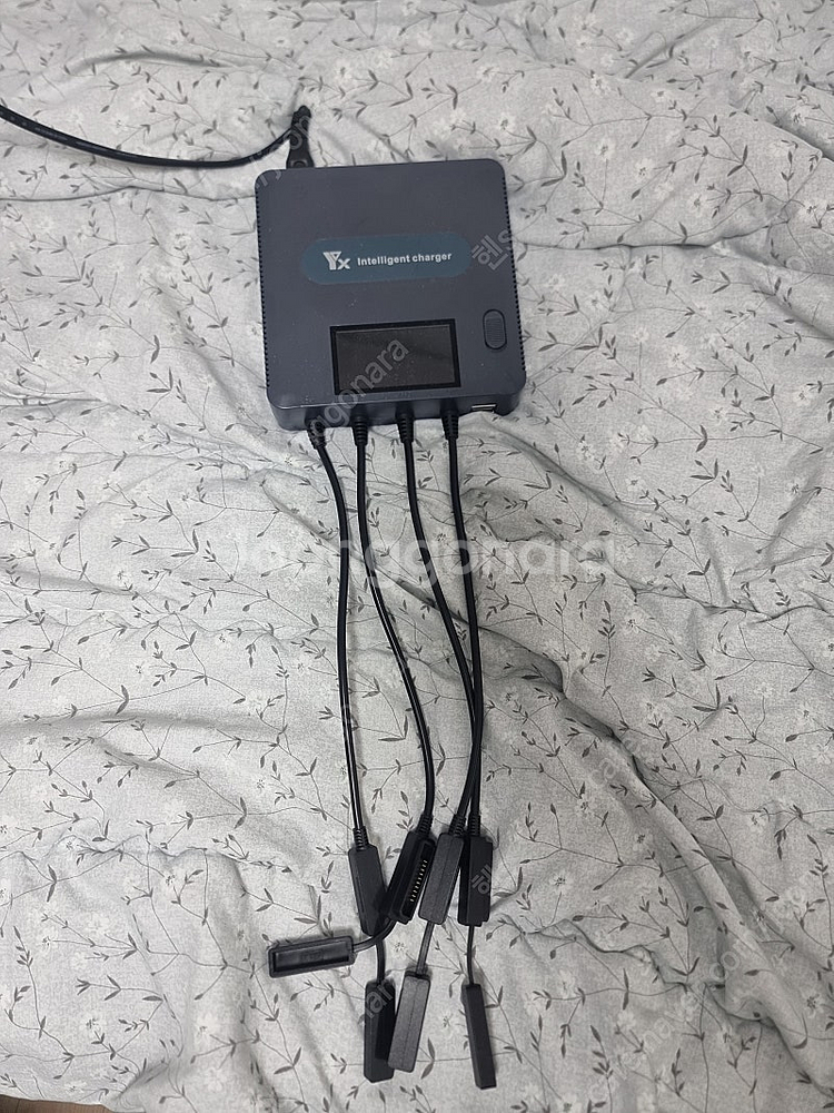 매빅.에어2s 멀티 충전기 판매합니다--0