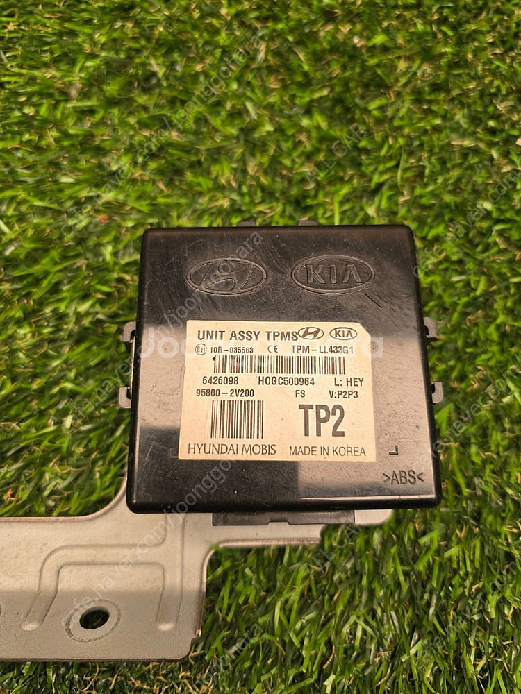 벨로스터 TPMS모듈 958002V200 2만원--0