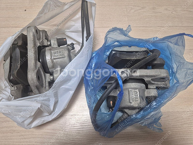 BMW 3시리즈 F30 F31 F80 프론트 캘리퍼 좌--0