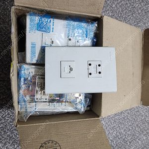 전화, 인터넷 아우트레트(콘센트)