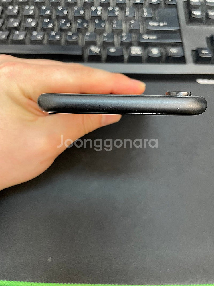 아이폰XR 블랙 256GB 상태좋은 중고25만팝니다.--3