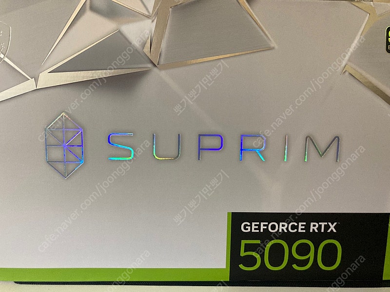 rtx5090 슈프림 판매합니다.