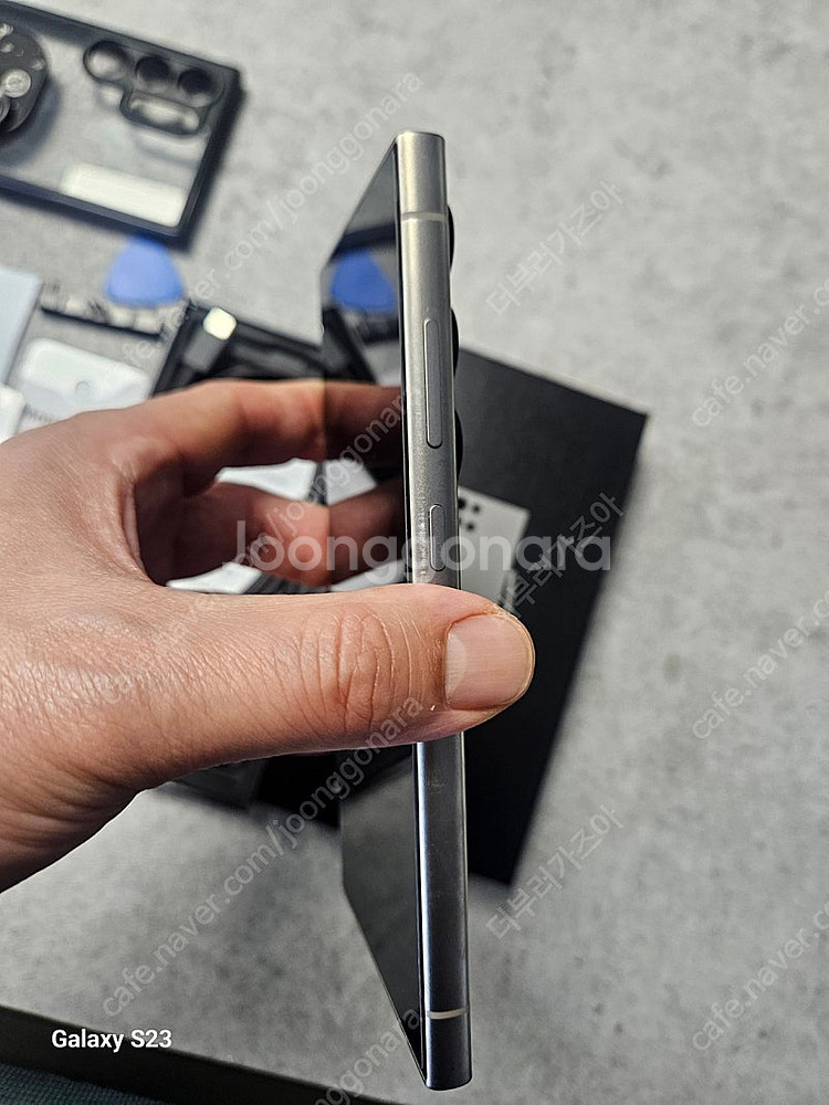 갤럭시S24 울트라 자급제 256G 티타늄그레이 초초초...--4