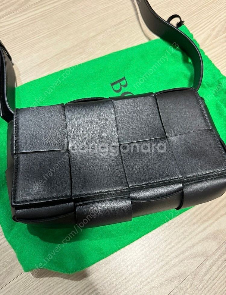 보테가베네타 카세트백 벨트백 블랙 정품--2