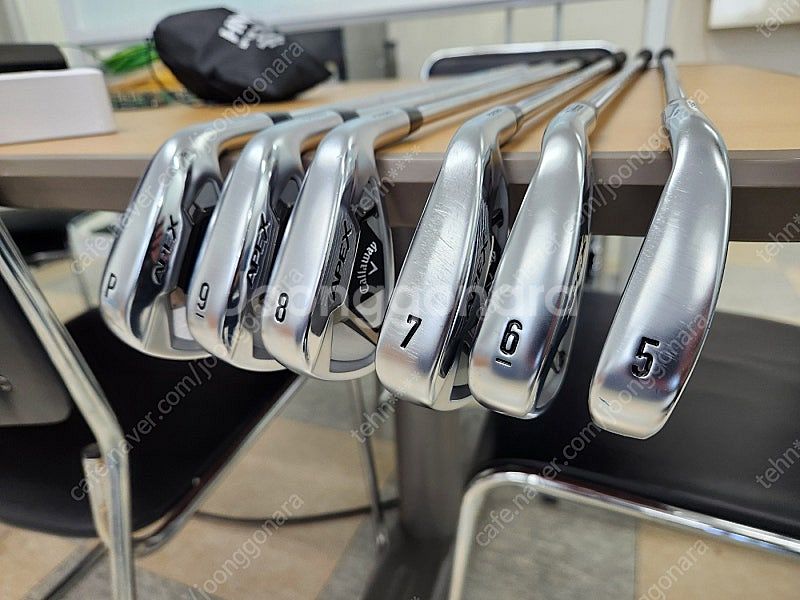 APEX 21 포지드 아이언 팝니다. 5~P--4