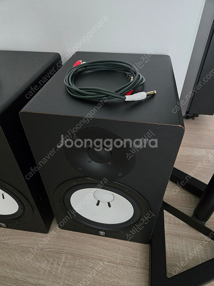 야마하 hs8 모니터스피커 팝니다 (스탠드 일괄)--3