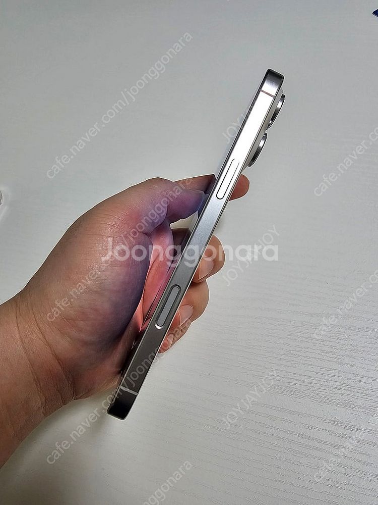 아이폰 16 프로 맥스 화이트 256GB 상태 S급 판...--2