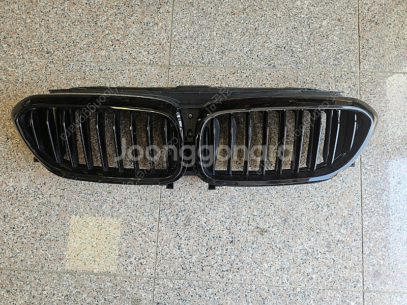 BMW G30 5시리즈 전기형 중고 그릴 및 셔터그릴 ...--0