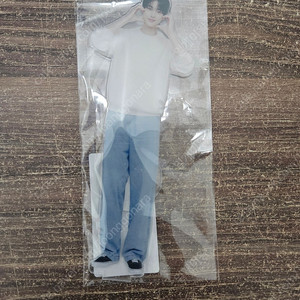 변우석 등신대 팝니다.