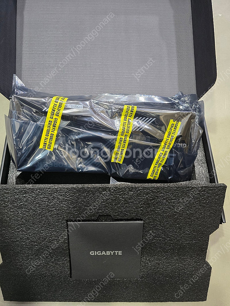 기가바이트 RTX5090 윈드포스 팝니다.(새상품)--1