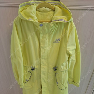 뉴발란스 여아 바람막이 140