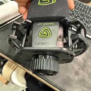 르윗 LCT240 pro 팝니다 사용기간 짧습니다.