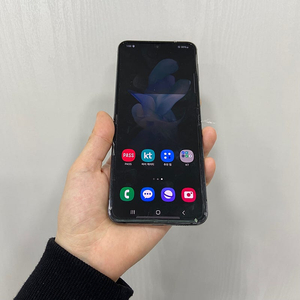 82973 A급. 갤럭시Z플립4 512기가 블랙 삼성리퍼폰 팝니다 33만원