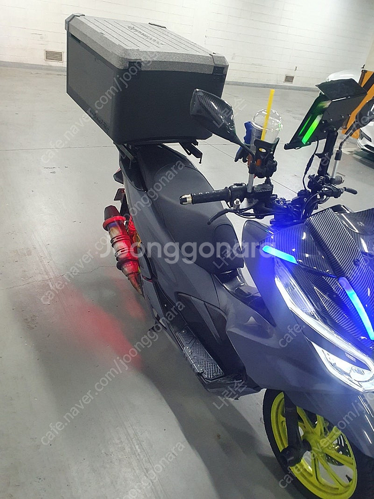 2019 PCX 머플러 빔즈 사제카울 튜닝차량 판매--1