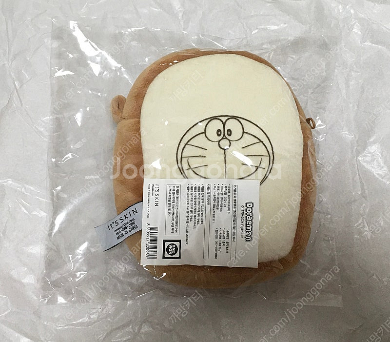 잇츠스킨 도라에몽 암기빵 파우치--0