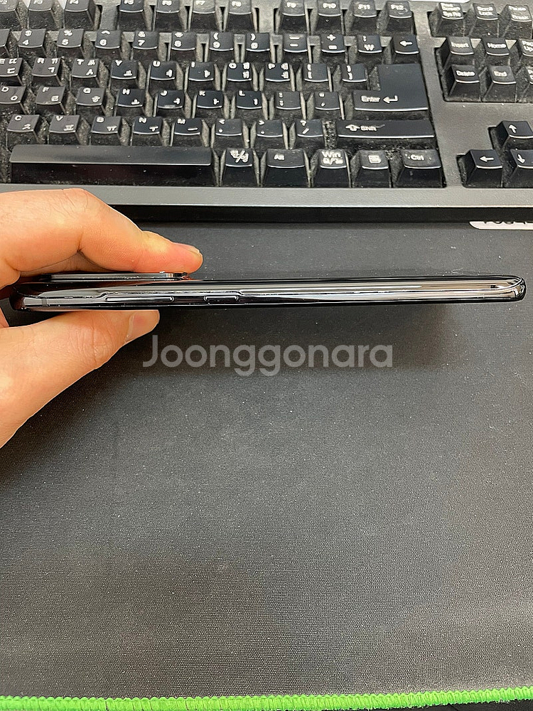 갤럭시S20울트라 256GB 블랙 상태좋은 중고23만팝...--4