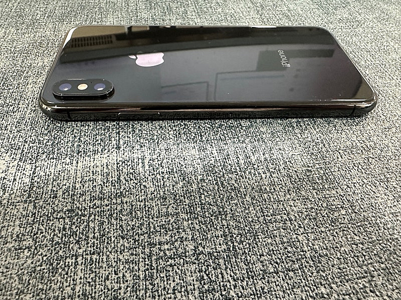 아이폰XS 64G 스페이스그레이 배터리75% 상태좋은폰...--6