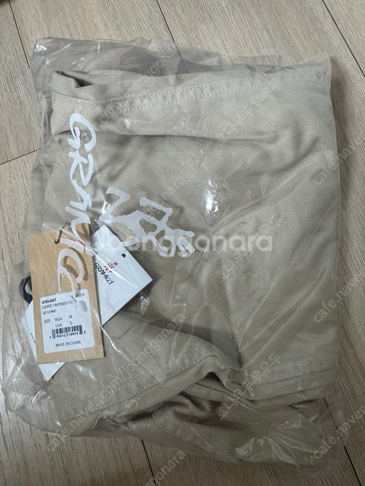 그라미치 루즈테이퍼드 M사이즈 us chino 색상--0