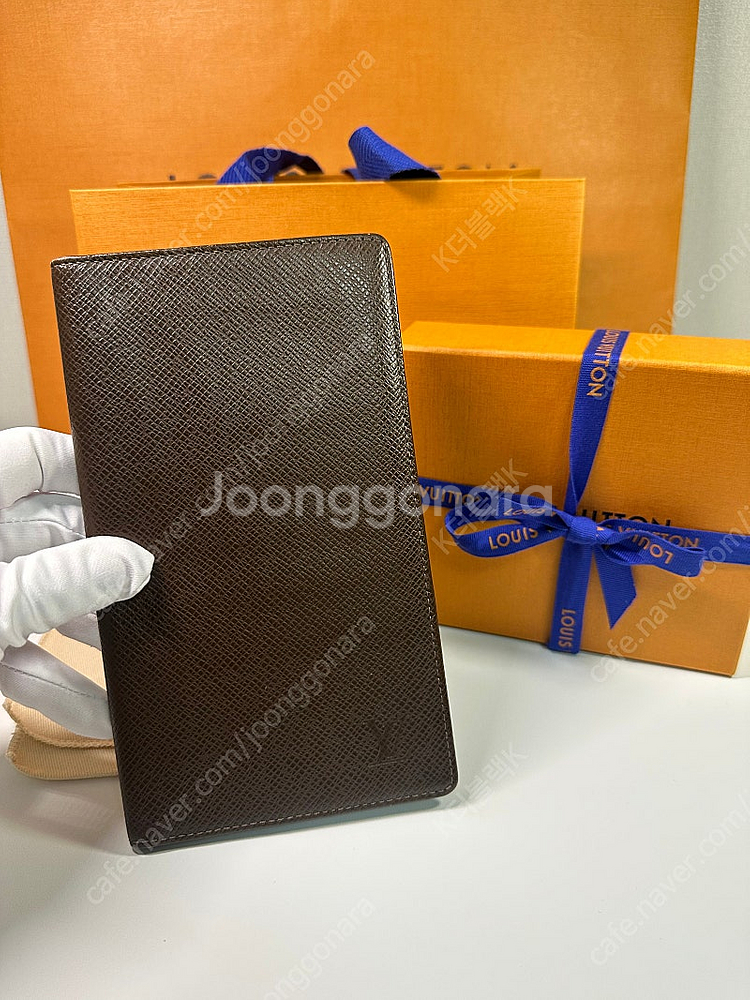 정품 루이비통 예삐 여권 장지갑 브라운--0