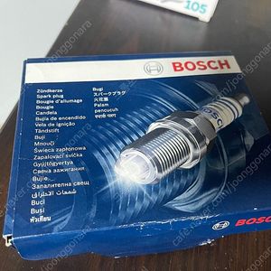 보쉬 점화플러그 6개 새거 판매합니다 벤츠 S클래스 W221 2008년식으로 구입