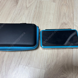 닌텐도 new 2ds xl 더콰이즈 블루 기기