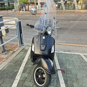베스파 2015년식 GTS300 판매합니다