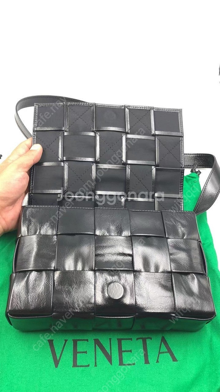 보테가베네타 인트레치아노 워시드 카세트 백--5