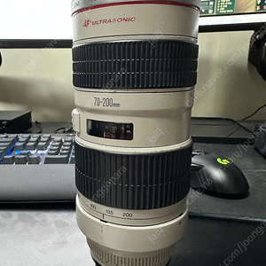 캐논 EF 70-200 2.8 l 엄마백통 팝니다!