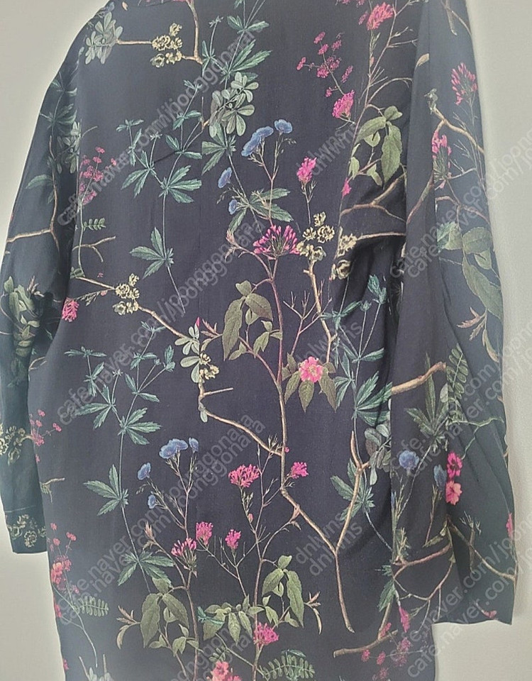 자라 플라워패턴 봄블라우스 XS--1