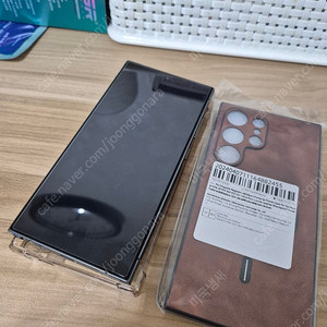 24울트라 512기가 삼성닷컴전용 컬러 제이드그린 자급제 폰.