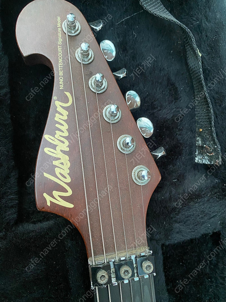 Washburn N4 Padauk 워시번 일렉기타 이미지