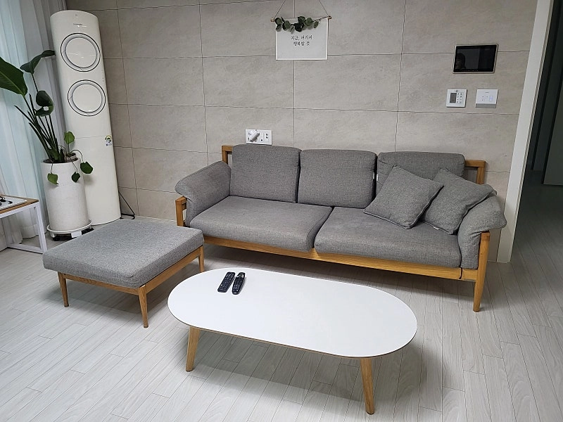 KAARE KLINT 카레클린트 식탁, 쇼파 이미지