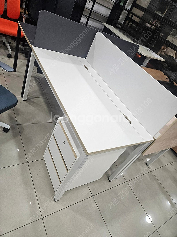 사무용책상 .강남논현동가구거리 사무실책상 사무용가구 퍼시스FX-1형 중고책상 하이퍼스책상--0