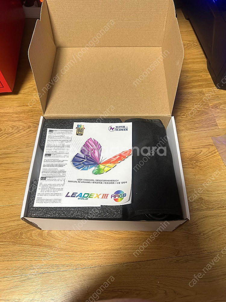 슈퍼플라워 LEADEX III 750W argb 화이트...--2