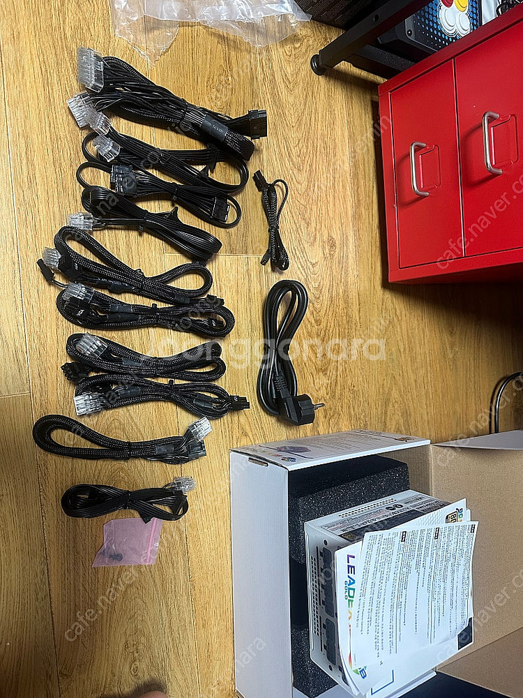 슈퍼플라워 LEADEX III 750W argb 화이트...--3